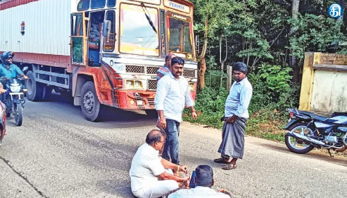 கருங்கல் அருகே இன்று கன்டெய்னர் லாரி சிறை பிடிப்பு: பொதுமக்கள் சாலை மறியலால் பரபரப்பு