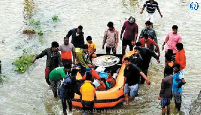 சென்னையில் வடகிழக்கு பருவ மழையின்போது மீட்பு பணிகளில் ஈடுபட 10,000 பேருக்கு பயிற்சி: பேரிடர் மேலாண்மை துறை திட்டம்