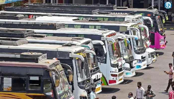 தீபாவளி பண்டிகையை முன்னிட்டு ஆம்னி பஸ்களில் 3 மடங்கு கட்டணம் உயர்வு: பயணிகள் கடும் அதிர்ச்சி