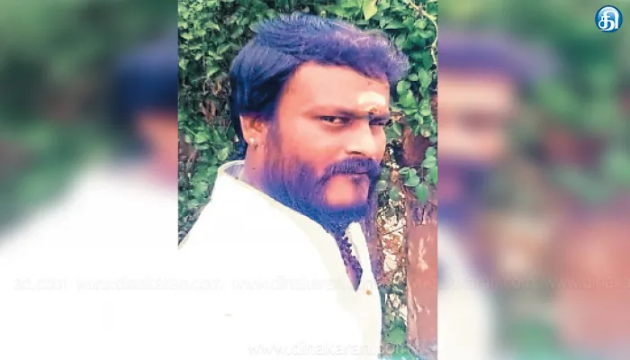கோபத்தில் வீட்டை விட்டு சென்ற தாயை அழைத்து வருவதில் தகராறு; கோடாரியால் சரமாரியாக மகன் வெட்டிக்கொலை: கொடூர தந்தைக்கு போலீஸ் வலைவீச்சு