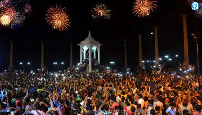 தீபாவளிக்கு 2 மணி நேரம் மட்டுமே பட்டாசு வெடிக்க அனுமதி: மக்கள் அதிர்ச்சி!