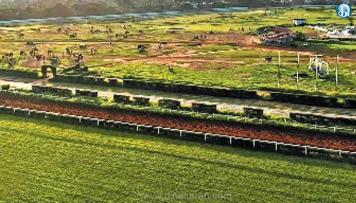 நீர்நிலைகளாக மாறும் கிண்டி ரேஸ்கோர்ஸ் மைதானம்; புதிய குளம் அமைக்கும் பணியை தொடங்கிய சென்னை மாநகராட்சி: 100 மில்லியன் லிட்டர் நீரை சேமிக்க திட்டம்