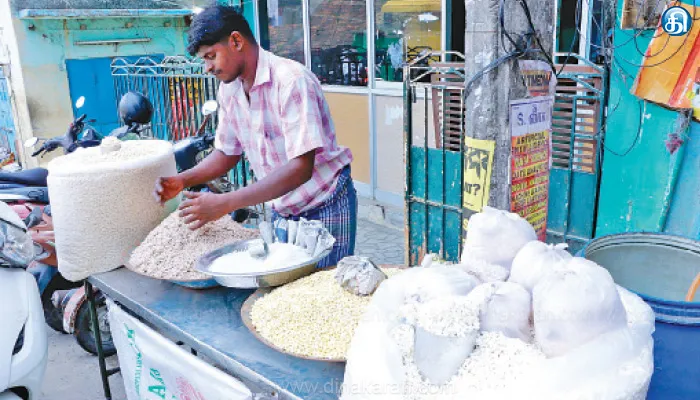 சுற்றுலா தலங்கள், கோயில்களில் தீவிர பாதுகாப்பு; குமரியில் ஆயுத பூஜை விழா ஏற்பாடு தீவிரம்