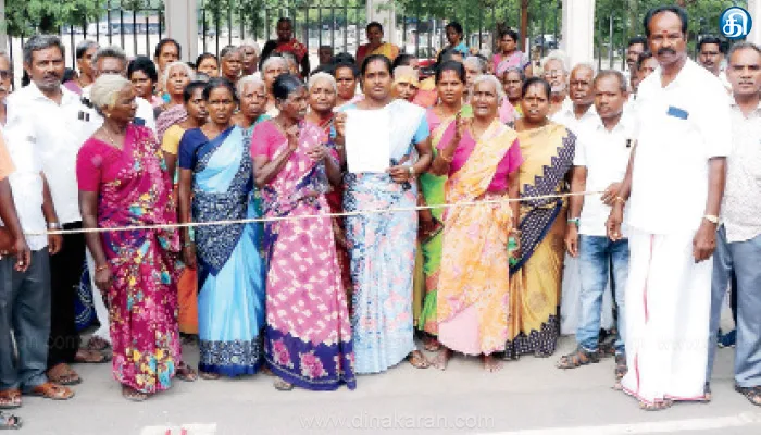 களியனூர் ஊராட்சியை காஞ்சிபுரம் மாநகராட்சியுடன் இணைக்க எதிர்ப்பு: கிராமமக்கள், கலெக்டரிடம் மனு