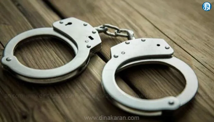 விவாகரத்து நோட்டீஸ் அனுப்பியதால் மனைவியை வெட்டவந்தபோது தடுத்த மாமியாரை உதைத்த மருமகன் கைது
