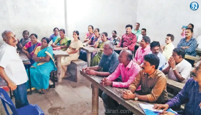 மீஞ்சூர் டிவிஎஸ் ரெட்டி மேல்நிலைப் பள்ளியில் முன்னாள் மாணவர்கள் சந்திப்பு நிகழ்ச்சி: 40 ஆண்டு நினைவுகளை பகிர்ந்து நெகிழ்ச்சி