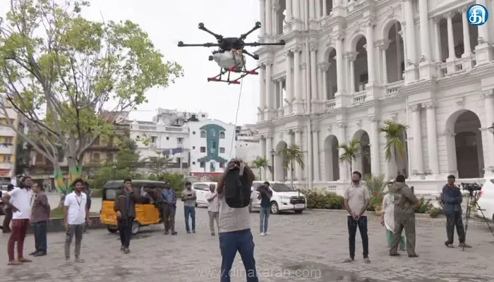 கனமழையால் பாதிக்கப்பட்ட மக்களுக்கு ட்ரோன் மூலம் உணவு, தண்ணீர் வழங்க திட்டம்