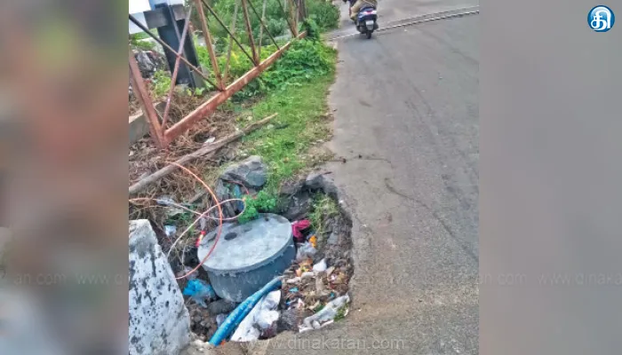 திருவொற்றியூர் ரயில்வே மேம்பாலம் அருகே சீரமைக்கப்படாத சாலை பள்ளம்: வாகன ஓட்டிகள் அச்சம்