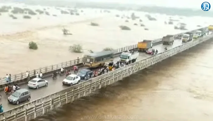 செங்கல்பட்டு அருகே வீணாக கடலில் கலக்கும் தண்ணீர்: பாலாற்றில் தடுப்பணை கட்ட விவசாயிகள் கோரிக்கை