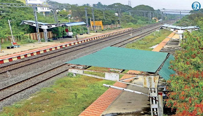 Electric Train, Chengalpatty, CHnenai beach, Achirapakkam