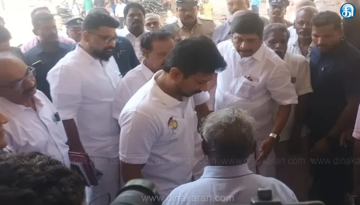விழுப்புரம் ஒழுங்குமுறை விற்பனைக் கூடத்தில் துணை முதல்வர் உதயநிதி ஆய்வு