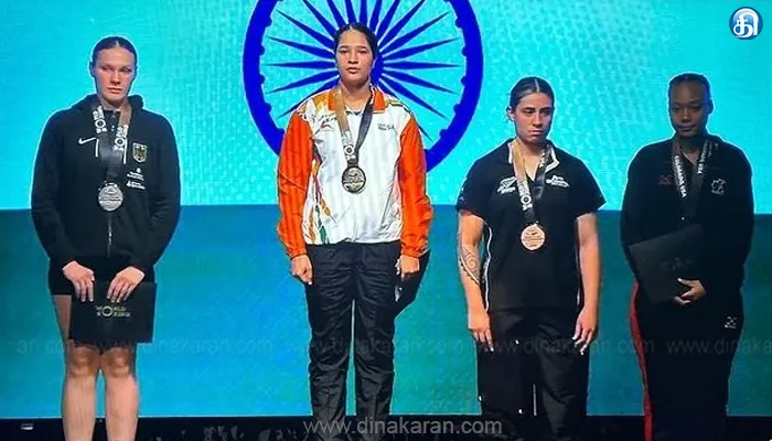 அமெரிக்காவில் உலக குத்துச்சண்டை போட்டியில் தங்கம் வென்றார் இந்திய வீராங்கனை கிரிஷா வர்மா,