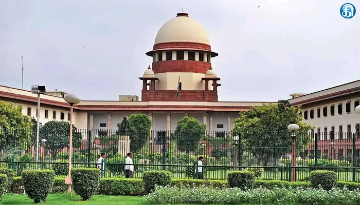 அரசுப் பணிக்கான ஆட்சேர்ப்பு நடக்கும்போது “தகுதி வரைமுறைகளை ” மாற்ற முடியாது: உச்சநீதிமன்றம்