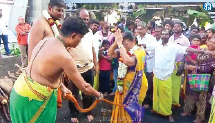 சாட்டையடி வாங்கிய அதிமுக மாஜி அமைச்சர்