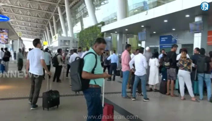 ஏர் இந்தியா எக்ஸ்பிரஸ் விமானத்தின் விமானி ஓய்வு எடுக்கச் சென்றுவிட்டதால் பயணிகள் தவிப்பு!