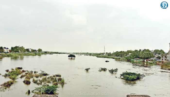 தொடர் மழையால் நீர்வரத்து அதிகரிப்பு மானாமதுரையில் ஆர்ப்பரித்து செல்லும் வைகை; விவசாயிகள் மகிழ்ச்சி