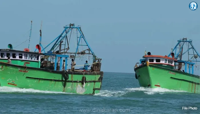 இலங்கை கடற்படையால் கைது செய்யப்பட்ட புதுக்கோட்டையை சேர்ந்த 11 மீனவர்களுக்கு 2 ஆண்டுகள் சிறை