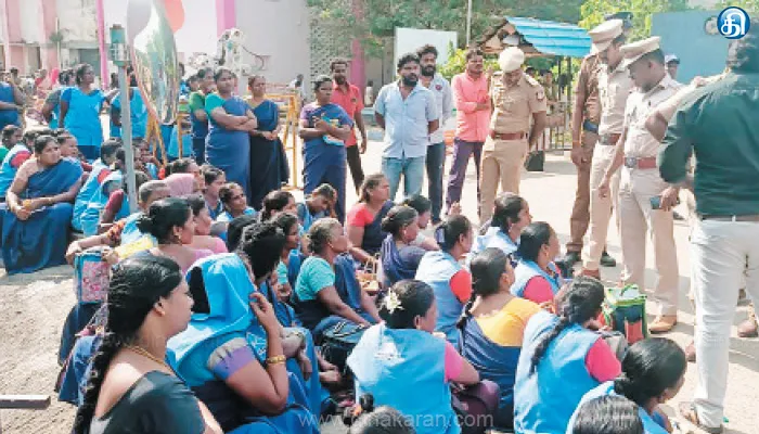 போனசாக வழங்கிய பணத்தை சம்பளத்தில் பிடித்ததை கண்டித்து தூய்மை பணியாளர்கள் உள்ளிருப்பு போராட்டம்: செங்கல்பட்டு அரசு மருத்துவமனை வளாகத்தில் பரபரப்பு