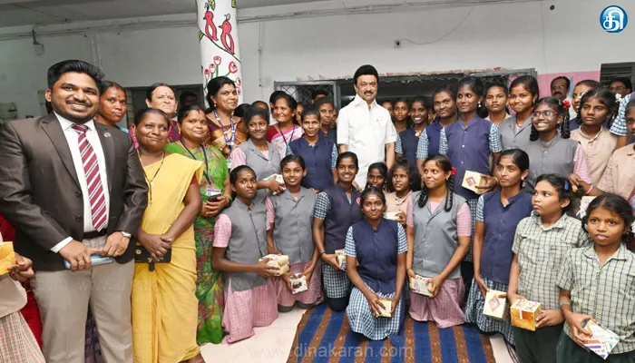 விருதுநகரில் அன்னை சத்யா அம்மையார் நினைவு அரசு குழந்தைகள் காப்பகத்தில் நேரில் சென்று ஆய்வு மேற்கொண்டார் முதல்வர் மு.க.ஸ்டாலின்