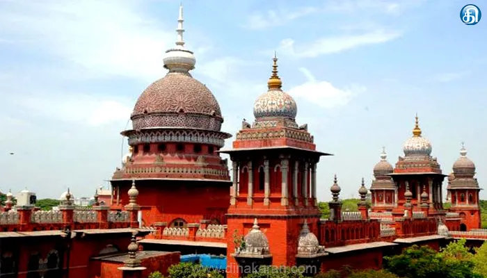 மாநிலக் கல்லூரி மாணவர் கொலை வழக்கில் கைதான பச்சையப்பன் கல்லூரி மாணவர்களின் பெற்றோர் ஆஜராக உத்தரவு