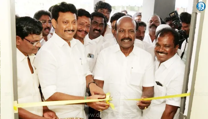நமக்கு நாமே திட்டத்தின் கீழ் ரூ.1.22 கோடி செலவில் கட்டப்பட்டுள்ள பள்ளி கட்டிடங்களை அமைச்சர்கள் திறந்து வைத்தனர்