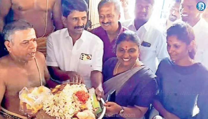 அமெரிக்க அதிபர் தேர்தலில் வெற்றி பெற கமலா ஹாரிஸ் பூர்வீக கிராமமான மன்னார்குடியில் சிறப்பு பிரார்த்தனை