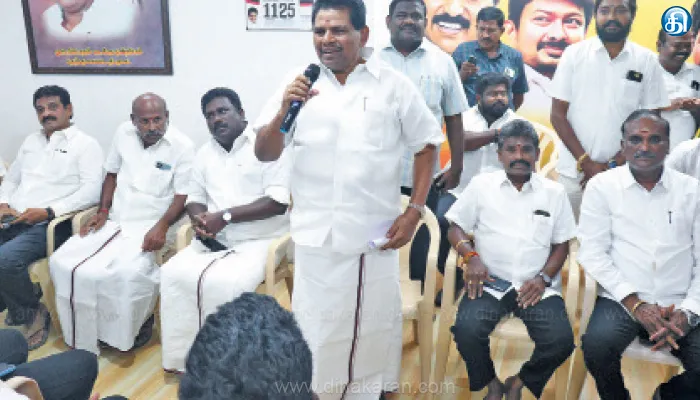 தூத்துக்குடி தெற்கு மாவட்ட இளைஞரணி கூட்டம் திமுகவை யாராலும் அசைத்து பார்க்க முடியாது