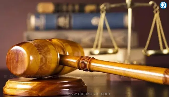 ஈரோட்டில் ஆசிரியை வீட்டில் இருந்து பொருட்களை சூறையாடியதாக தலைமை ஆசிரியர் மீது வழக்கு பதிவு