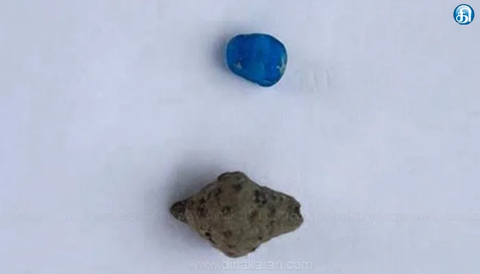 வெம்பக்கோட்டை அகழாய்வில் சுடுமண் பதக்கம் கண்டெடுப்பு
