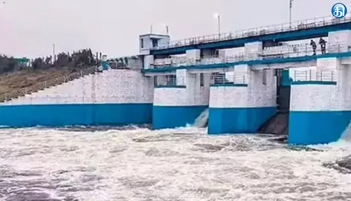 செம்பரம்பாக்கம் ஏரியில் 1000 கனஅடி நீர் திறப்பு