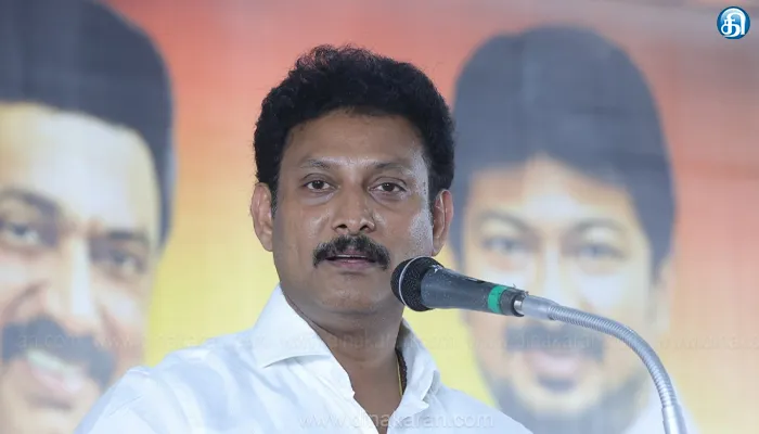 இந்தியாவிலேயே முதன்முறையாக ஆன்லைன் சம்பந்தமான வாசிப்பு தமிழ்நாட்டில் அரசு அறிமுகம்: அமைச்சர் அன்பில் மகேஷ் பேச்சு