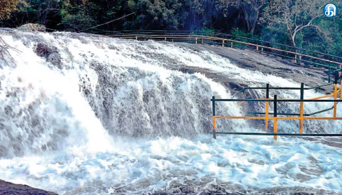 தொடரும் வெள்ளப்பெருக்கு; கும்பக்கரை அருவியில் 4வது நாளாக குளிக்க தடை