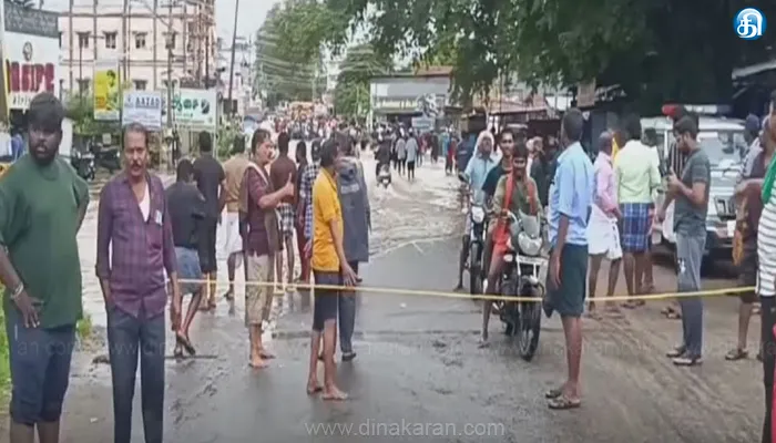 சிற்றாற்றில் வெள்ளப்பெருக்கு குற்றாலம் செல்லும் சாலையில் போக்குவரத்து துண்டிப்பு!