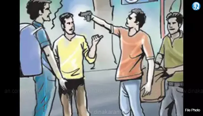 டாக்டரிடம் ரூ.30 ஆயிரம் பறிப்பு