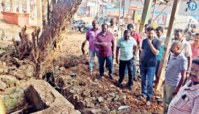 ரவுண்டானா அமைக்க வசதியாக செட்டிக்குளம் சந்திப்பில் ஆக்ரமிப்பு கட்டிடங்களை அகற்ற நடவடிக்கை