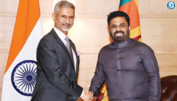 முதல் வெளிநாட்டு பயணமாக இலங்கை அதிபர் திசநாயக இந்தியா வருகை: பிரதமர் மோடியுடன் இன்று சந்திப்பு
