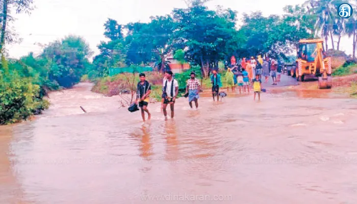 20 வது மணிநேரம் தீவான சரவணபுரம் கிராமம் பால், பூக்களை ரோப் கயிறு கட்டி அனுப்பி வைத்த மக்கள்
