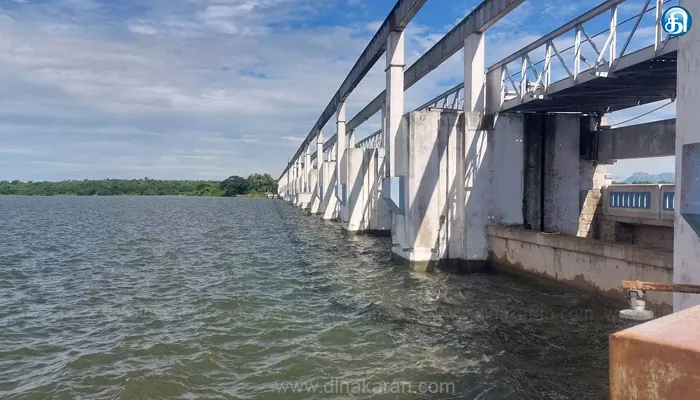 பூண்டி ஏரியில் உபரிநீர் திறப்பு அதிகரிப்பு