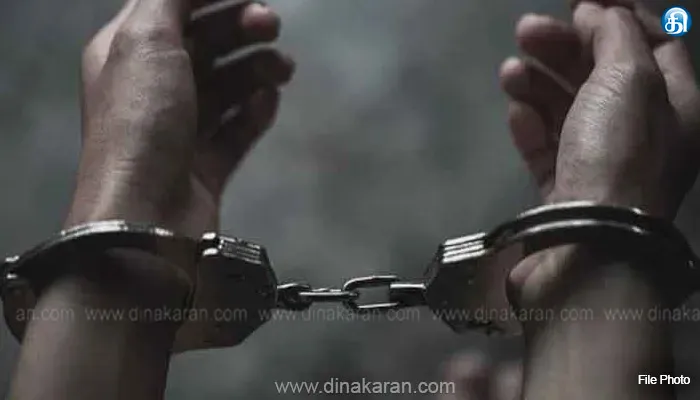 தீப்பெட்டி கொடுக்காததால் வாலிபரின் மண்டை உடைப்பு