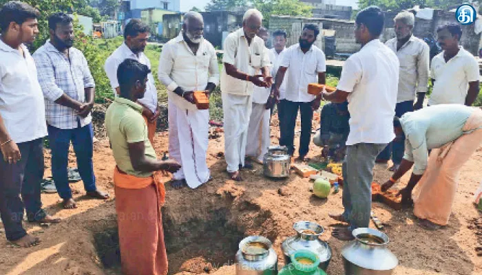 புதிய அங்கன்வாடி கட்டிடம்: எம்எல்ஏ அடிக்கல்