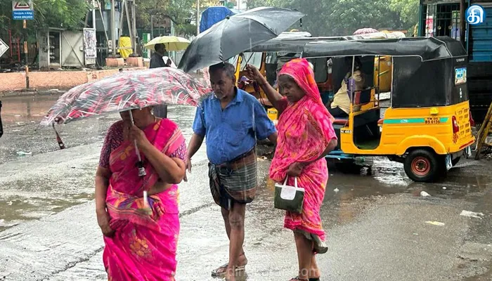 தமிழ்நாட்டில் நாளை 5 மாவட்டங்களில் கனமழைக்கு வாய்ப்பு