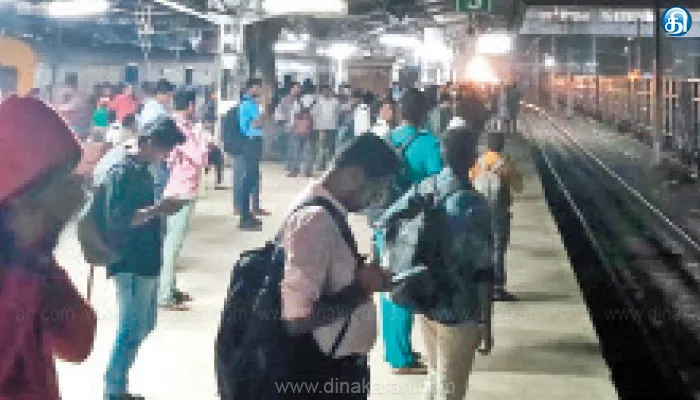 அரக்கோணம் அருகே சிக்னல் கோளாறு எக்ஸ்பிரஸ் ரயில்கள் நடுவழியில் நிறுத்தம்