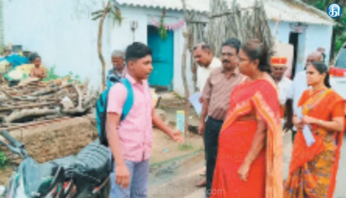 நாமகிரிப்பேட்டை அருகே பள்ளிக்கு பைக்கில் வந்தபோது கலெக்டரிடம் சிக்கிய மாணவன்: பெற்றோருக்கு அபராதம் விதிக்க உத்தரவு