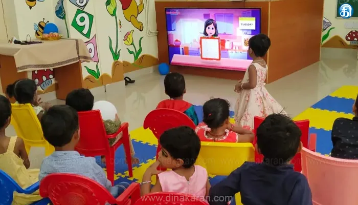 தொழிற்சாலைகளில் பணிபுரியும் மகளிர் நலன் கருதி 17 சிப்காட் தொழிற்பூங்காக்களில் குழந்தைகள் காப்பகங்கள்