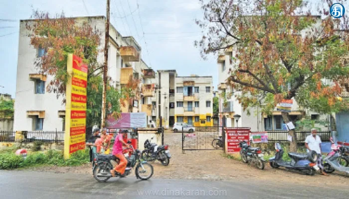கோபி தலைமை அஞ்சலகத்துடன் கிளை தபால் நிலையங்களை இணைக்க வாடிக்கையாளர்கள் எதிர்ப்பு