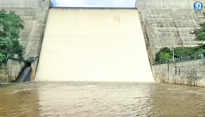 பெரியகுளம் அருகே உள்ள சோத்துப்பாறை அணை முழு கொள்ளளவை எட்டியது