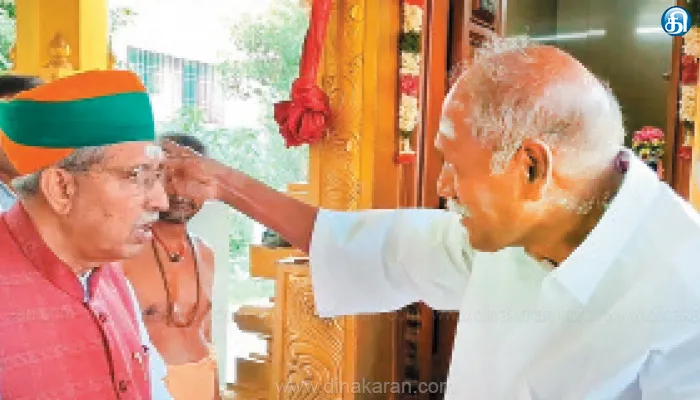 கோயிலில் சிறப்பு பூஜை செய்து ஒன்றிய அமைச்சருக்கு விபூதி பூசி ஆசி வழங்கிய புதுவை முதல்வர்