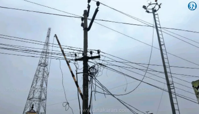 எலும்பு கூடாக காட்சியளிக்கும் மின்கம்பங்கள் மாற்றப்படுமா?.. வியாபாரிகள் எதிர்பார்ப்பு