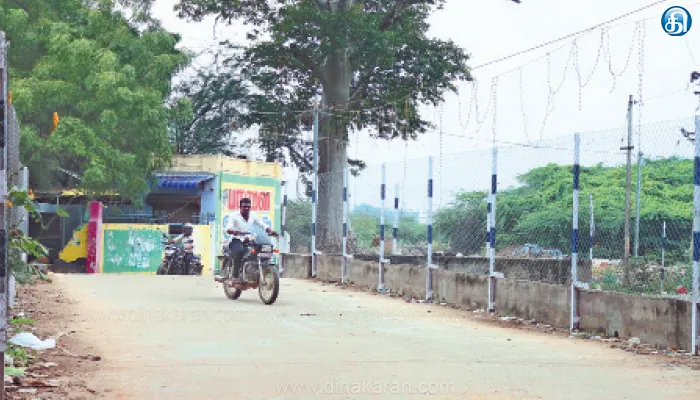 மாநகரில் நாளுக்குநாள் அதிகரிக்கும் போக்குவரத்து நெரிசலை தவிர்க்க பல ஆண்டுகளாக கிடப்பில் போடப்பட்டுள்ள இணைப்பு சாலை திட்டம் அமல்படுத்தப்படுமா?