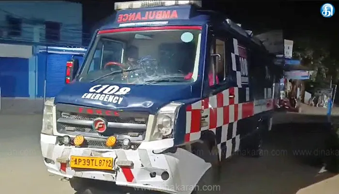 ஆம்புலன்ஸ் மோதி 2 பெண் பக்தர்கள் உயிரிழப்பு